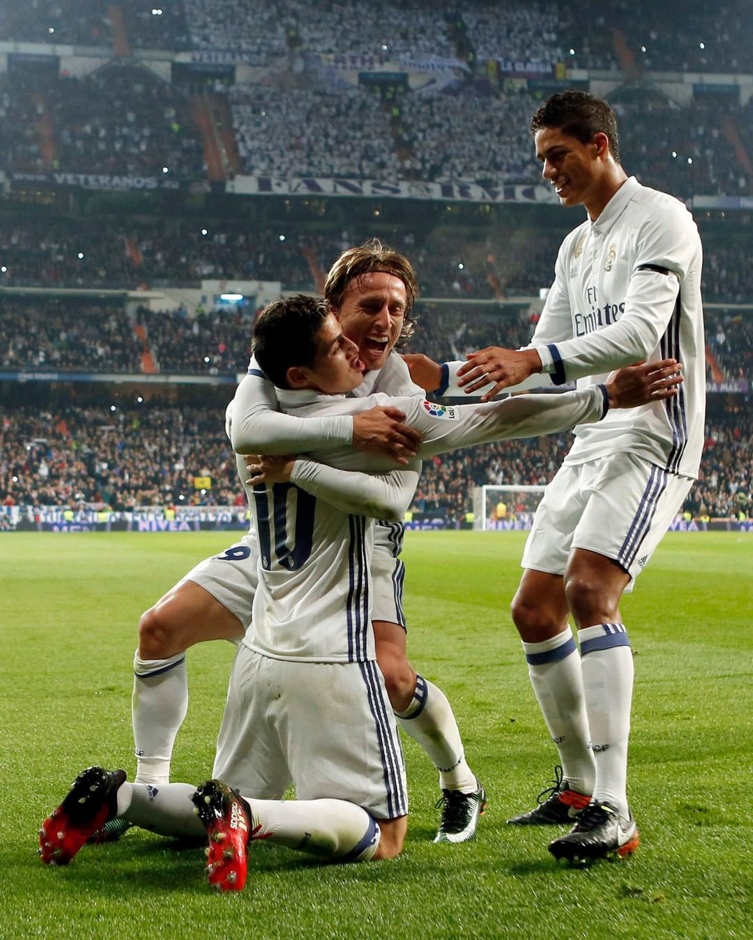 HWG！罗马诺：巴伊切蒂奇即将加盟萨尔茨堡红牛，今天将进行体检